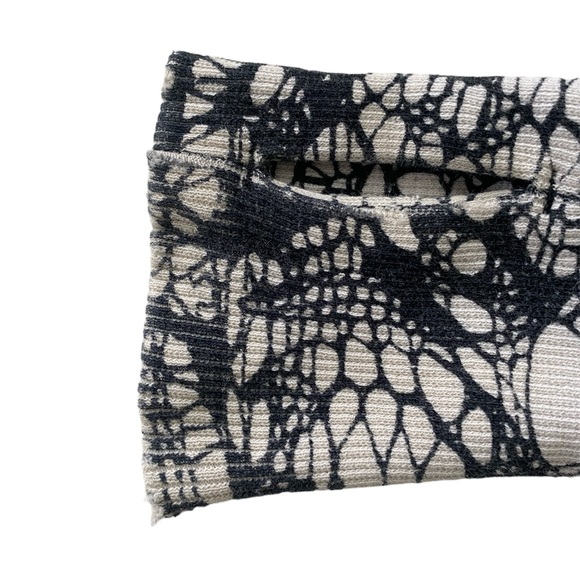 Lululemon Scuba Hoodie Size 2 (XXS) - Picture 4 of 8